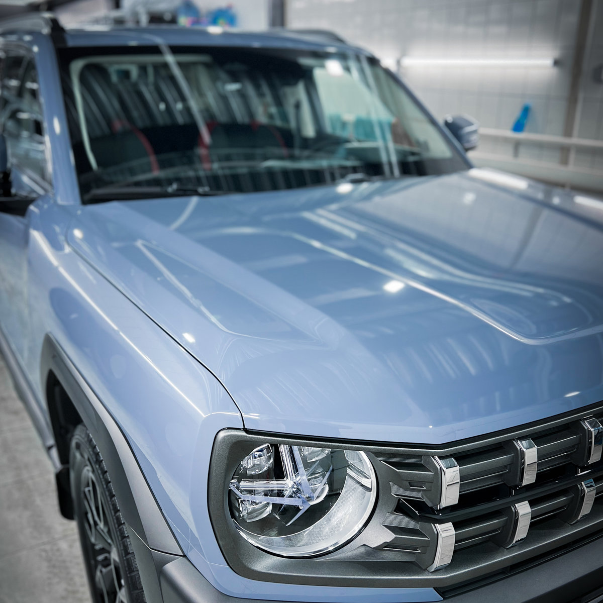 Миниатюра Антигравийная оклейка всего кузова Haval H3 полиуретановой пленкой 