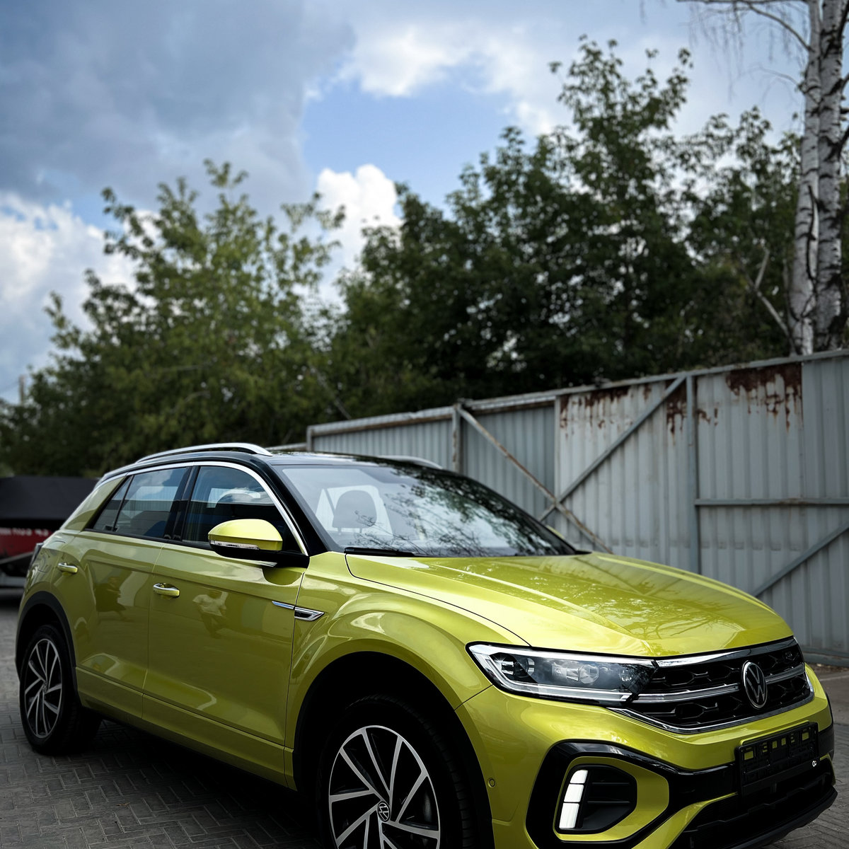 Миниатюра Антигравийная оклейка VW T-roc полиуретановой пленкой
