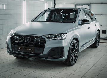 Миниатюра Оклейка в цветную виниловую пленку Audi Q7