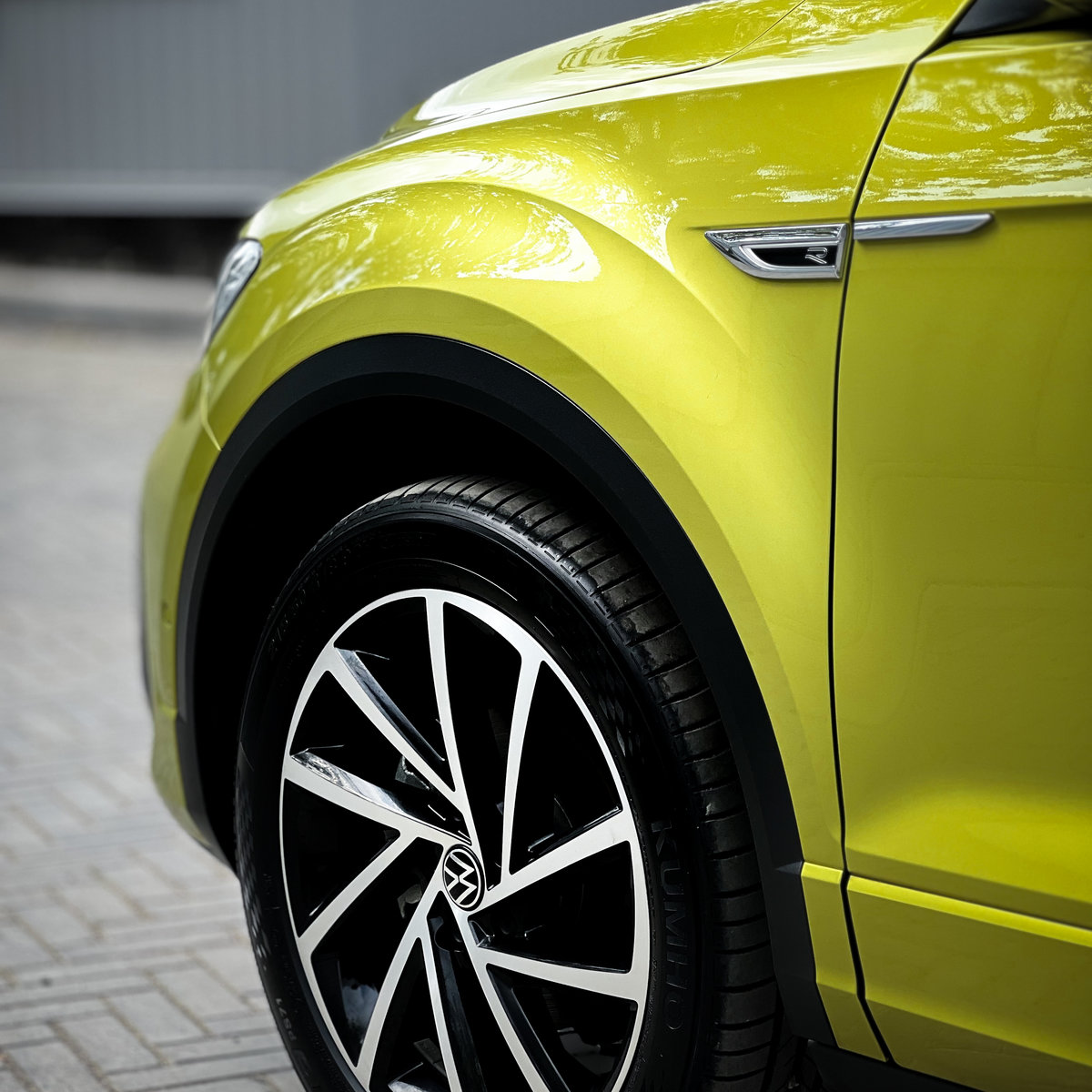 Миниатюра Антигравийная оклейка VW T-roc полиуретановой пленкой