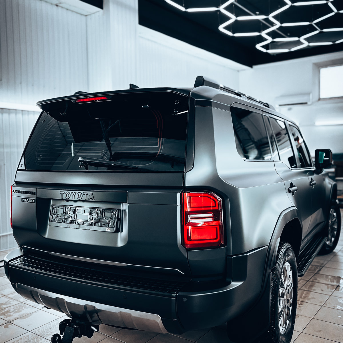 Миниатюра Антигравийная оклейка в матовый полиуретан ​Toyota LC 250