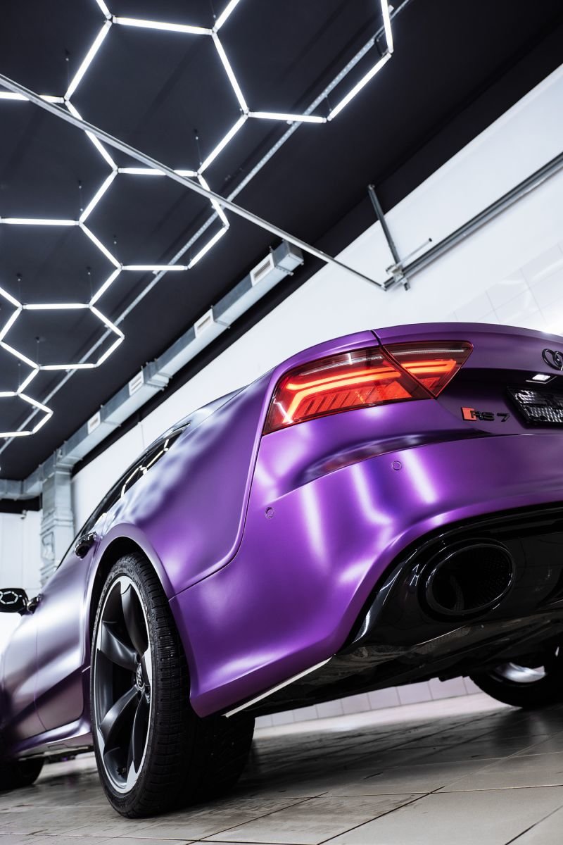 Миниатюра Оклейка в цветную виниловую пленку Audi RS7