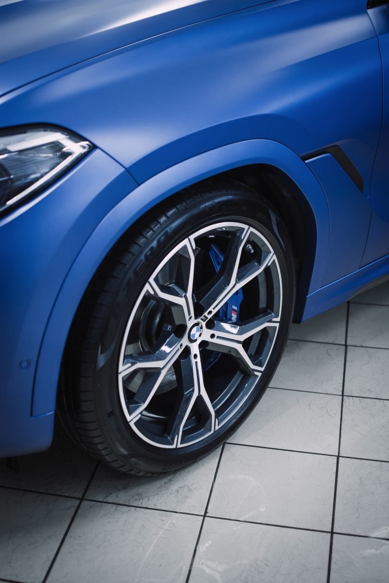 Миниатюра Оклейка в матовый полиуретан BMW X6
