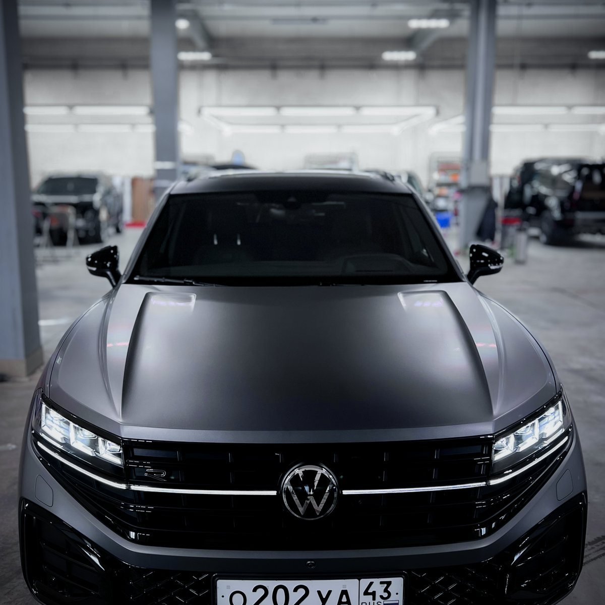 Миниатюра Антигравийная оклейка ​VW Touareg матовой полиуретановой пленкой