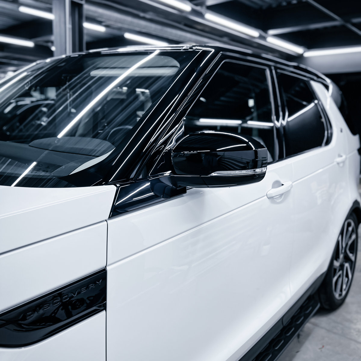 Миниатюра Антигравийная оклейка в полиуретан  Land Rover Discovery