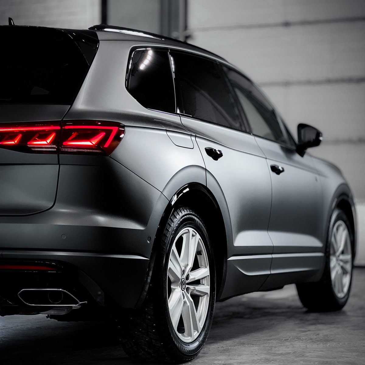 Миниатюра Антигравийная оклейка ​VW Touareg матовой полиуретановой пленкой