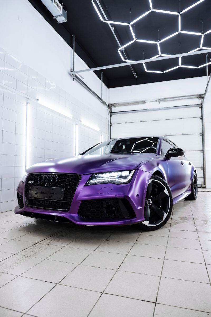 Миниатюра Оклейка в цветную виниловую пленку Audi RS7