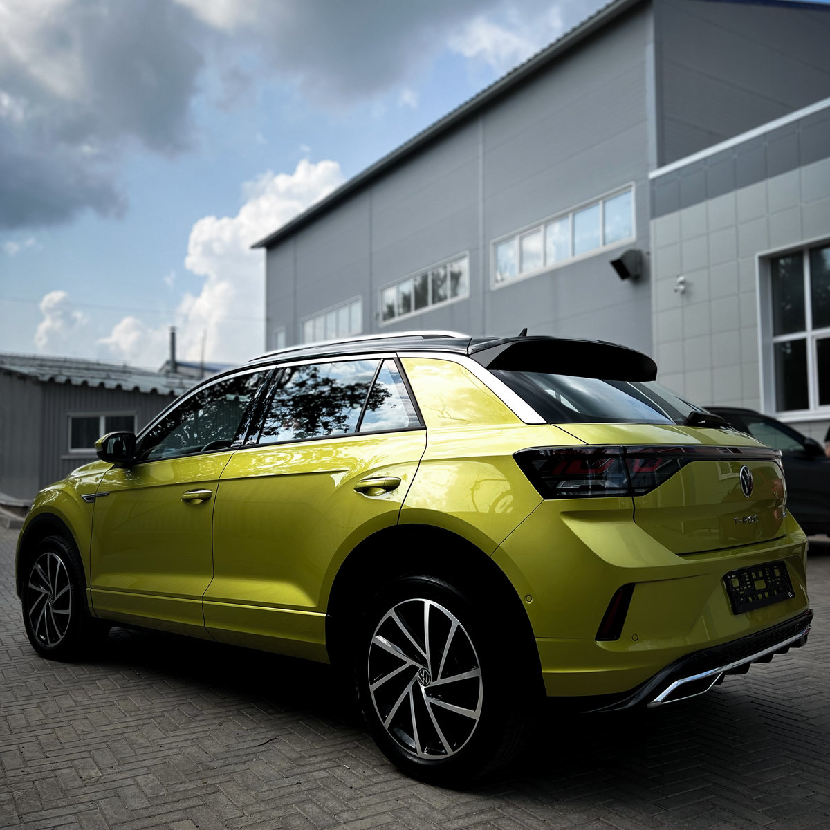 Миниатюра Антигравийная оклейка VW T-roc полиуретановой пленкой