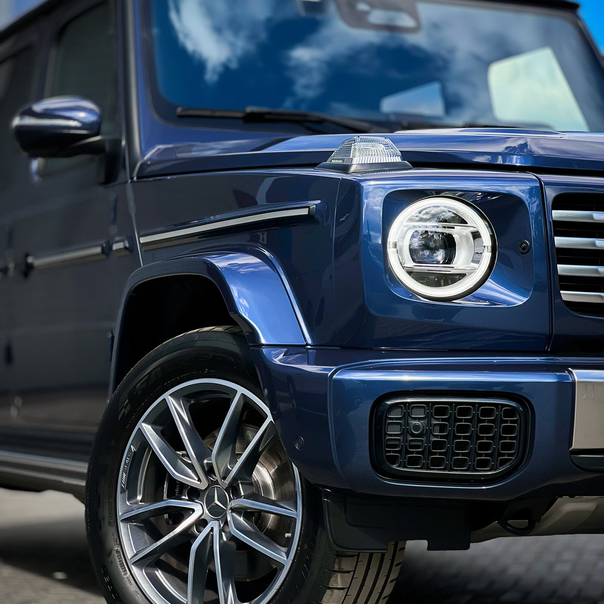 Миниатюра Антигравийная оклейка в глянцевый полиуретан MB G-class