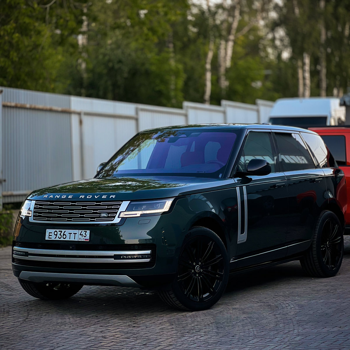 Миниатюра Антигравийная оклейка в глянцевый полиуретан Range rover Vogue