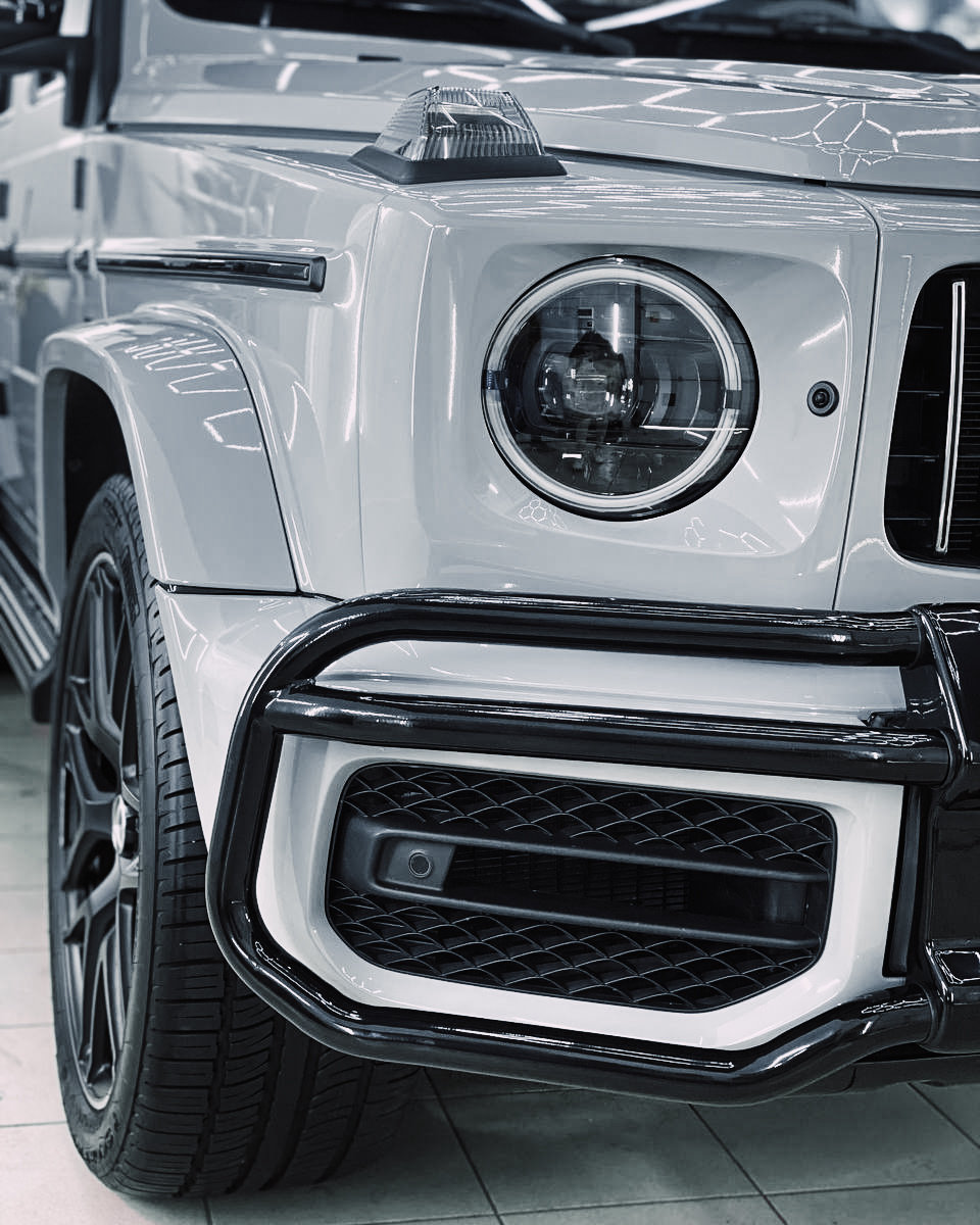 Миниатюра Оклейка в цветную виниловую пленку Mercedes-Benz G63