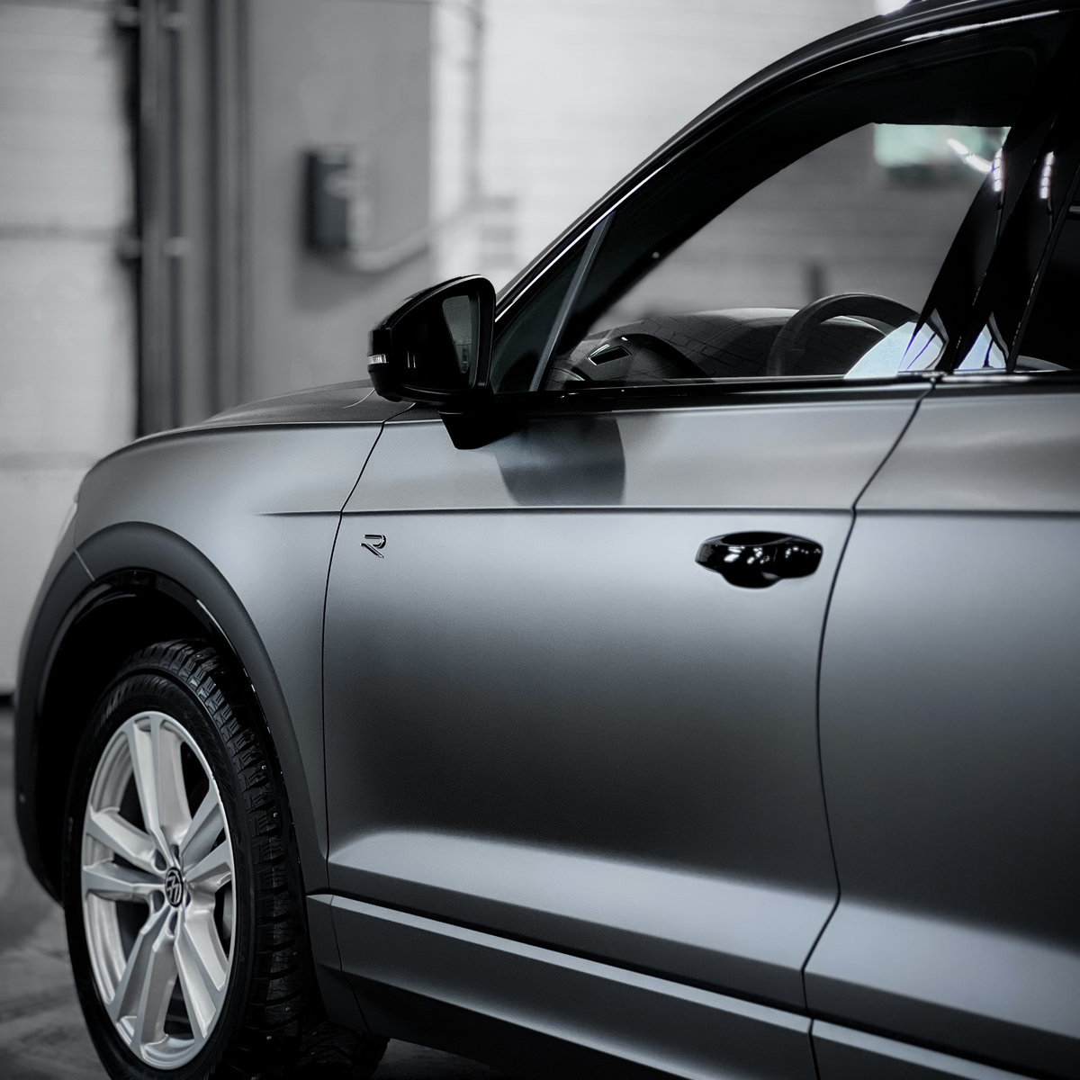 Миниатюра Антигравийная оклейка ​VW Touareg матовой полиуретановой пленкой