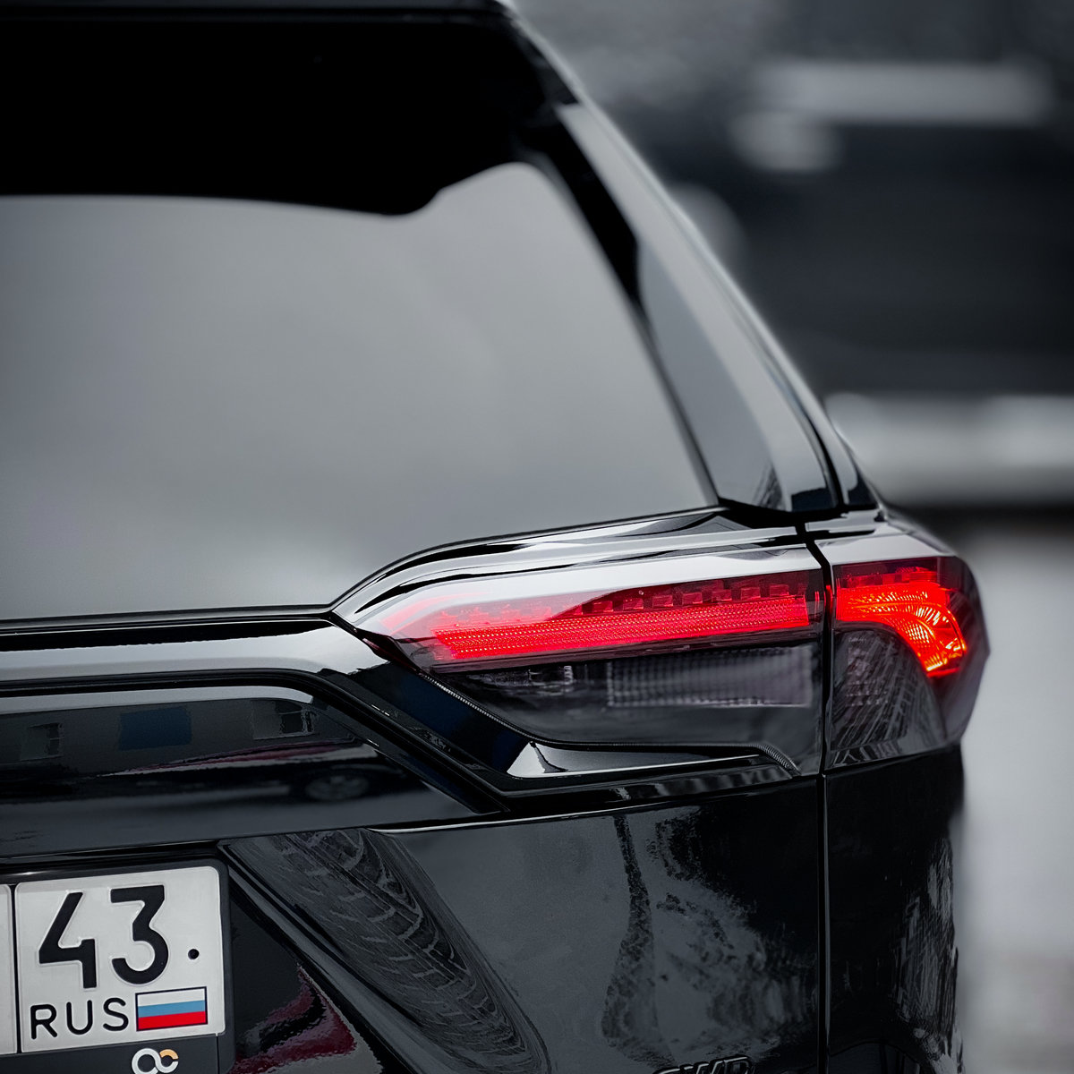 Миниатюра Антигравийная оклейка Toyota Rav 4 полиуретановой пленкой