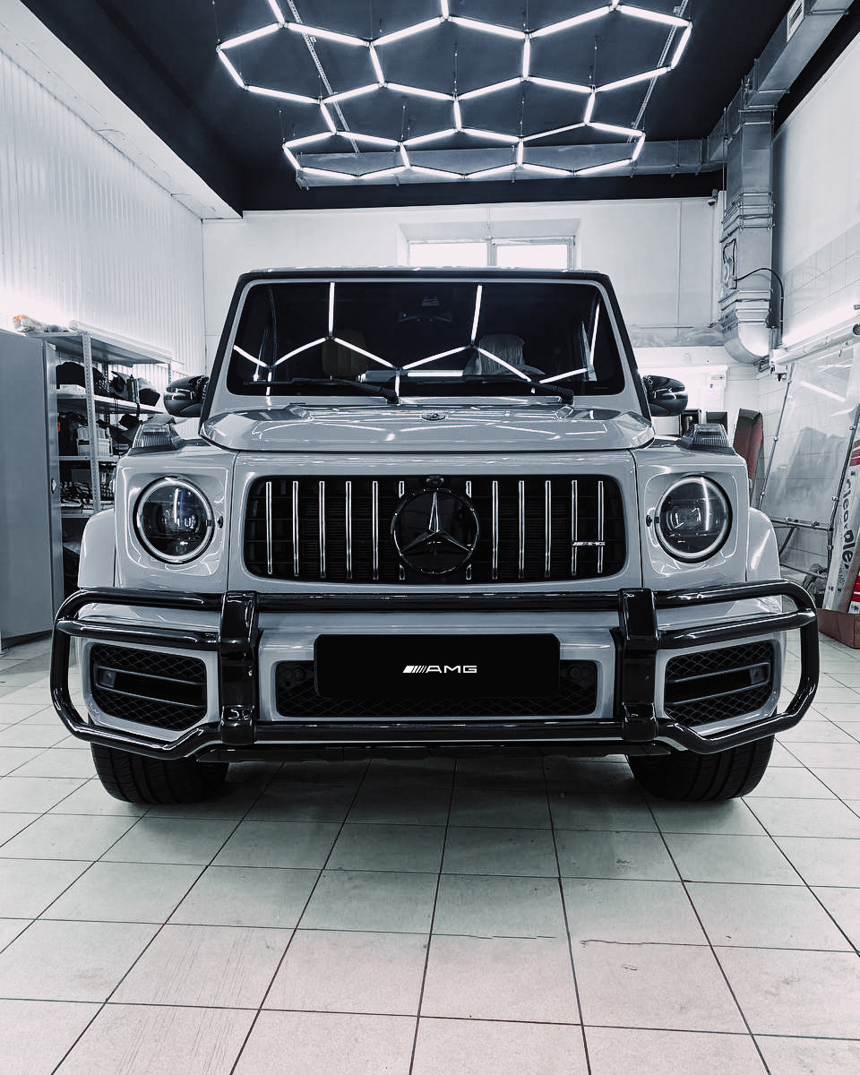 Миниатюра Оклейка в цветную виниловую пленку Mercedes-Benz G63