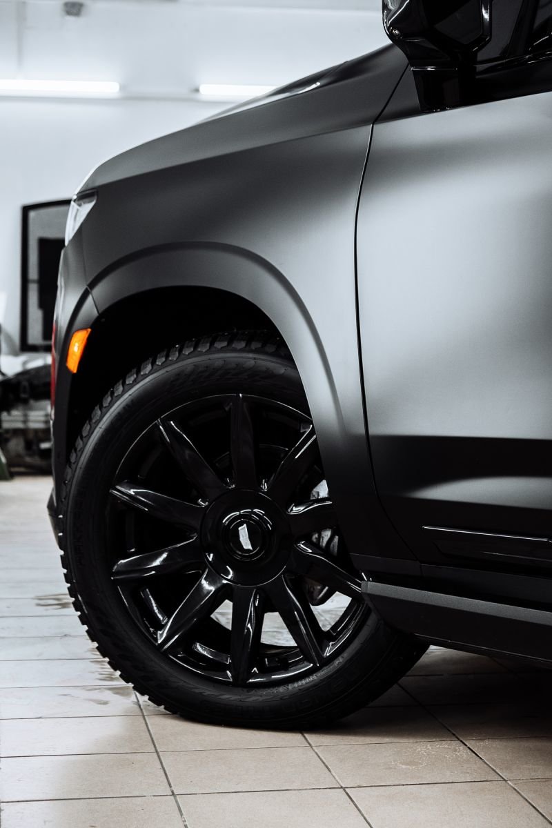 Миниатюра Оклейка в матовый полиуретан Cadillac Escalade