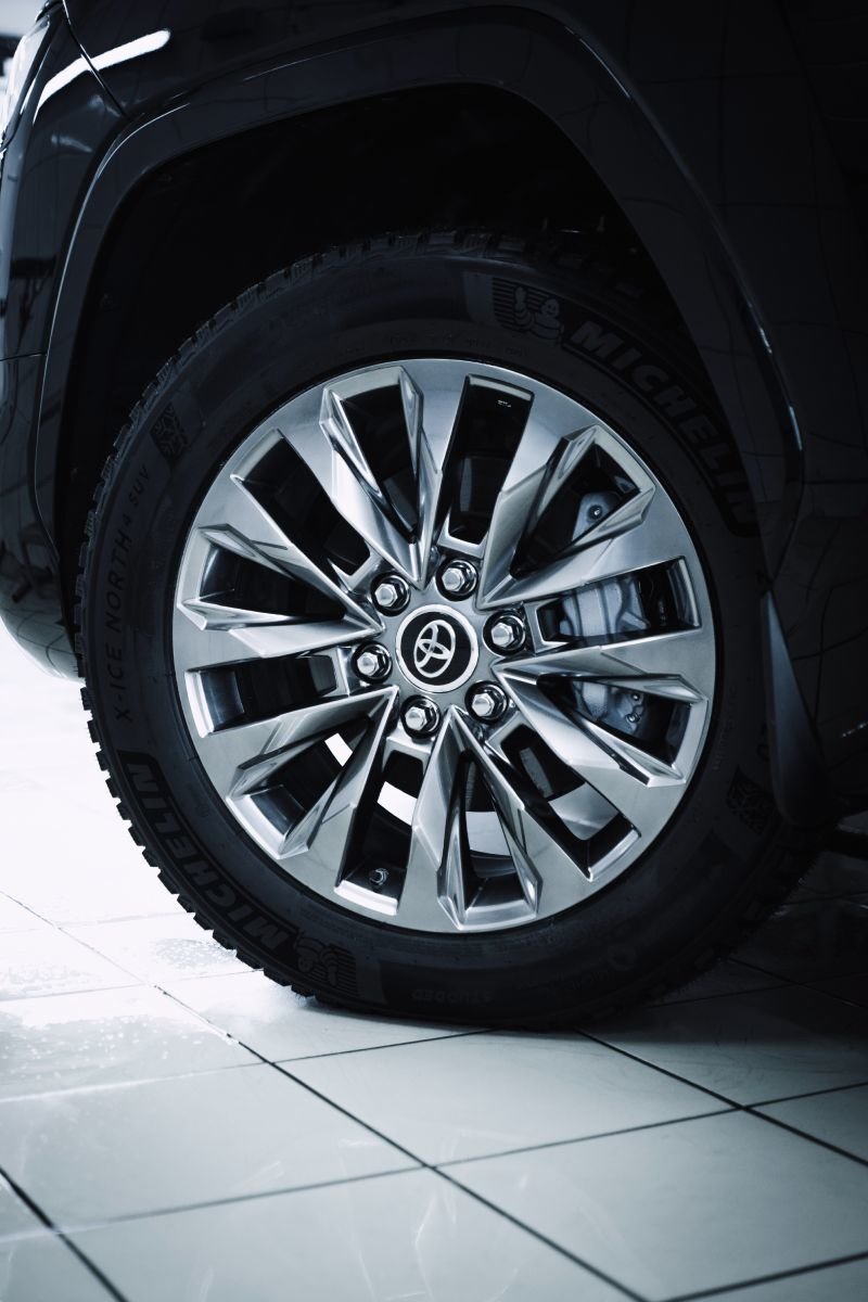 Миниатюра Полная оклейка кузова Toyota LC300