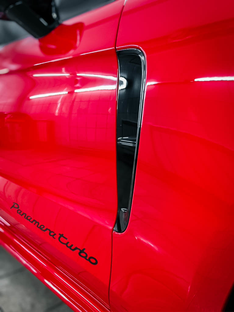 Миниатюра Оклейка в цветную полиуретановую пленку Porsche Cayenne