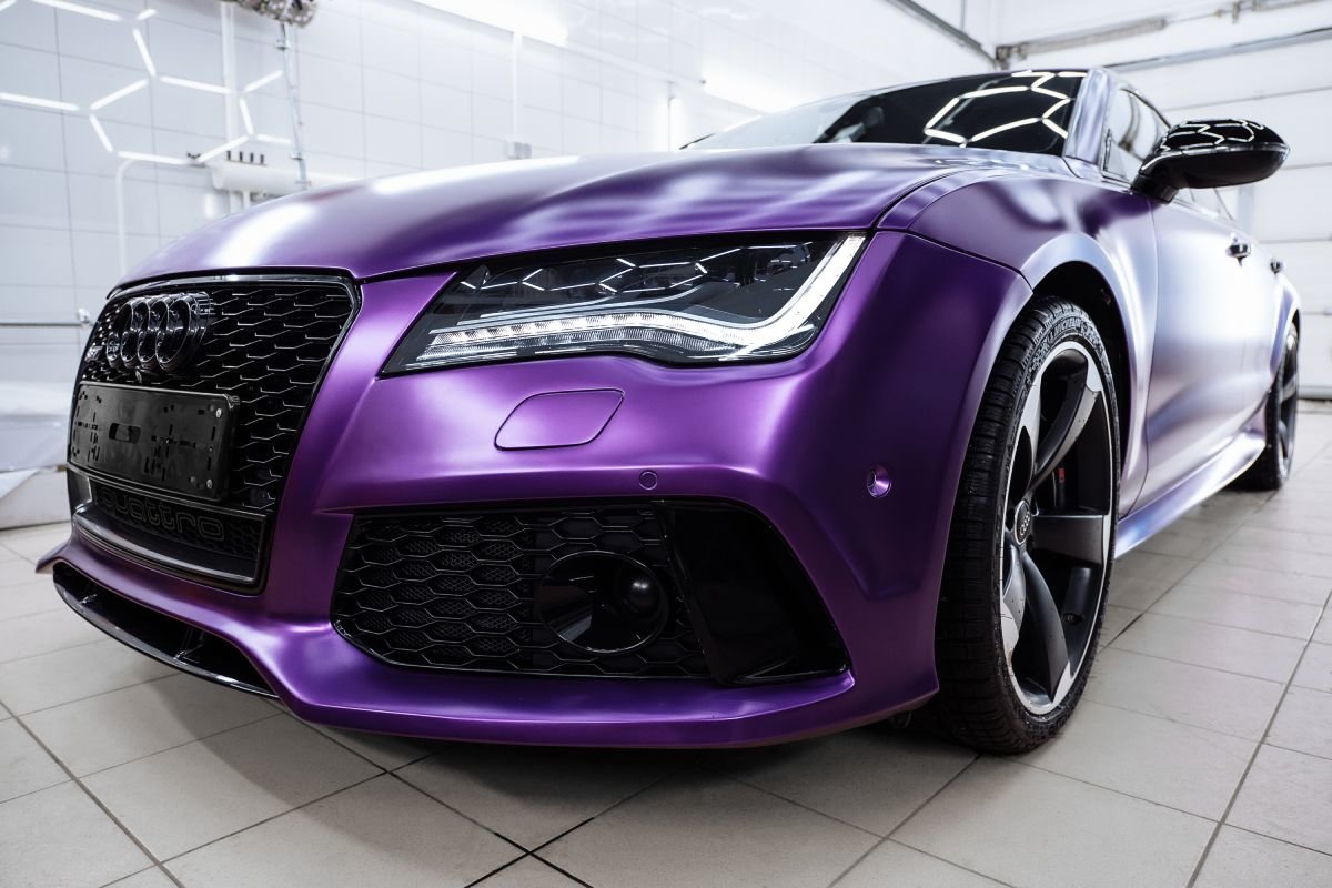 Миниатюра Оклейка в цветную виниловую пленку Audi RS7
