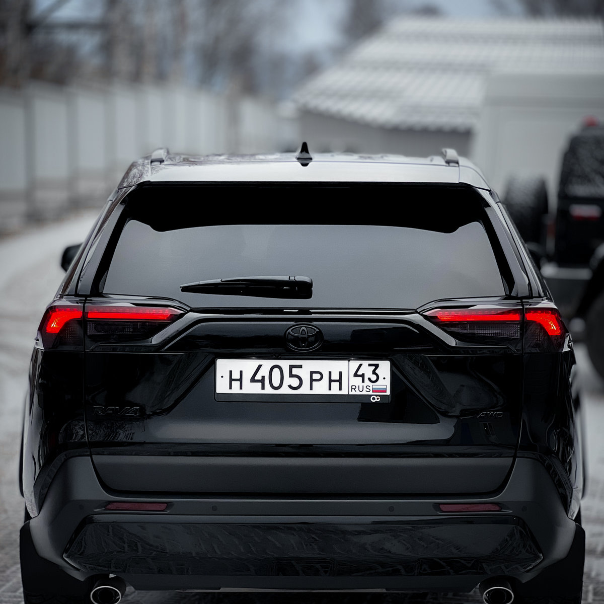 Миниатюра Антигравийная оклейка Toyota Rav 4 полиуретановой пленкой