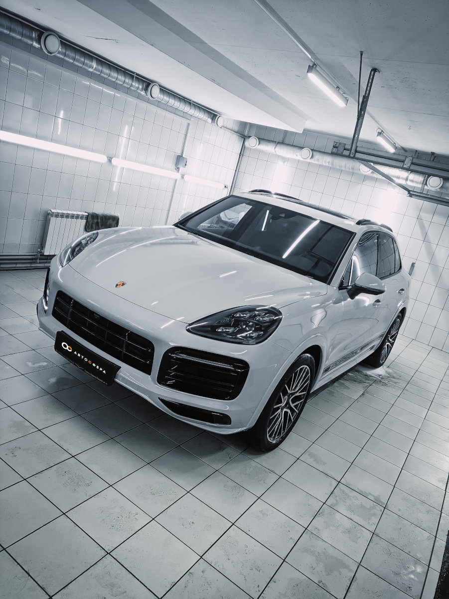 Миниатюра Оклейка в полиуретановую пленку Porsche Cayenne
