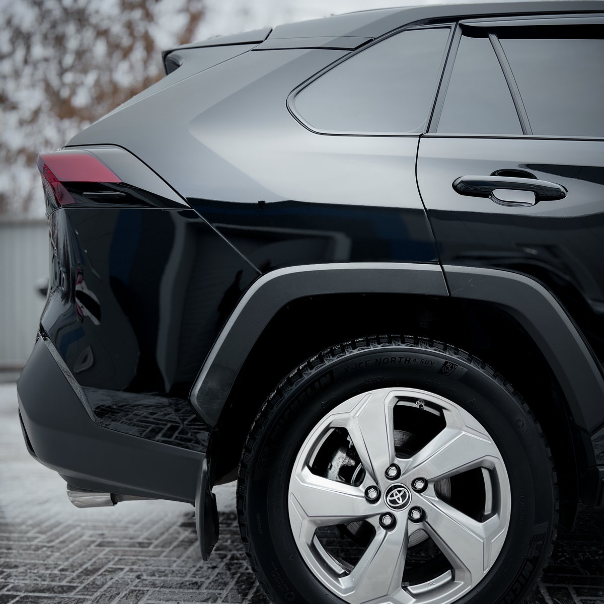 Миниатюра Антигравийная оклейка Toyota Rav 4 полиуретановой пленкой