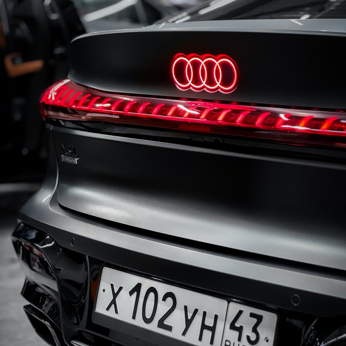 Миниатюра Антигравийная оклейка Audi A5 сатиновой полиуретановой пленкой