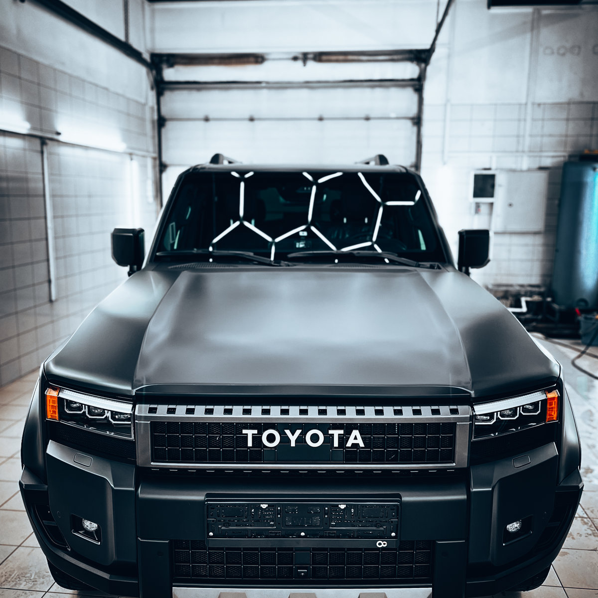 Миниатюра Антигравийная оклейка в матовый полиуретан ​Toyota LC 250