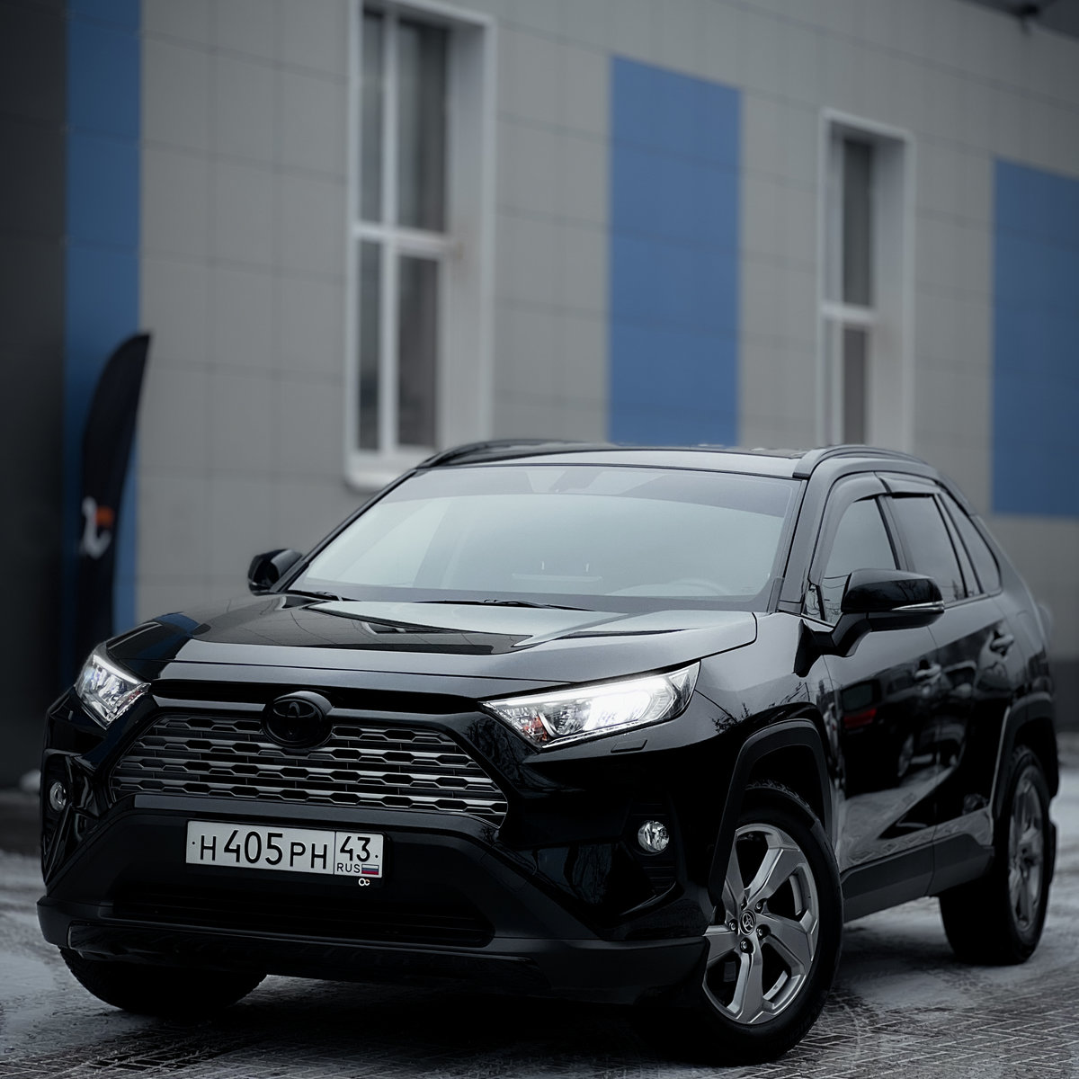 Миниатюра Антигравийная оклейка Toyota Rav 4 полиуретановой пленкой