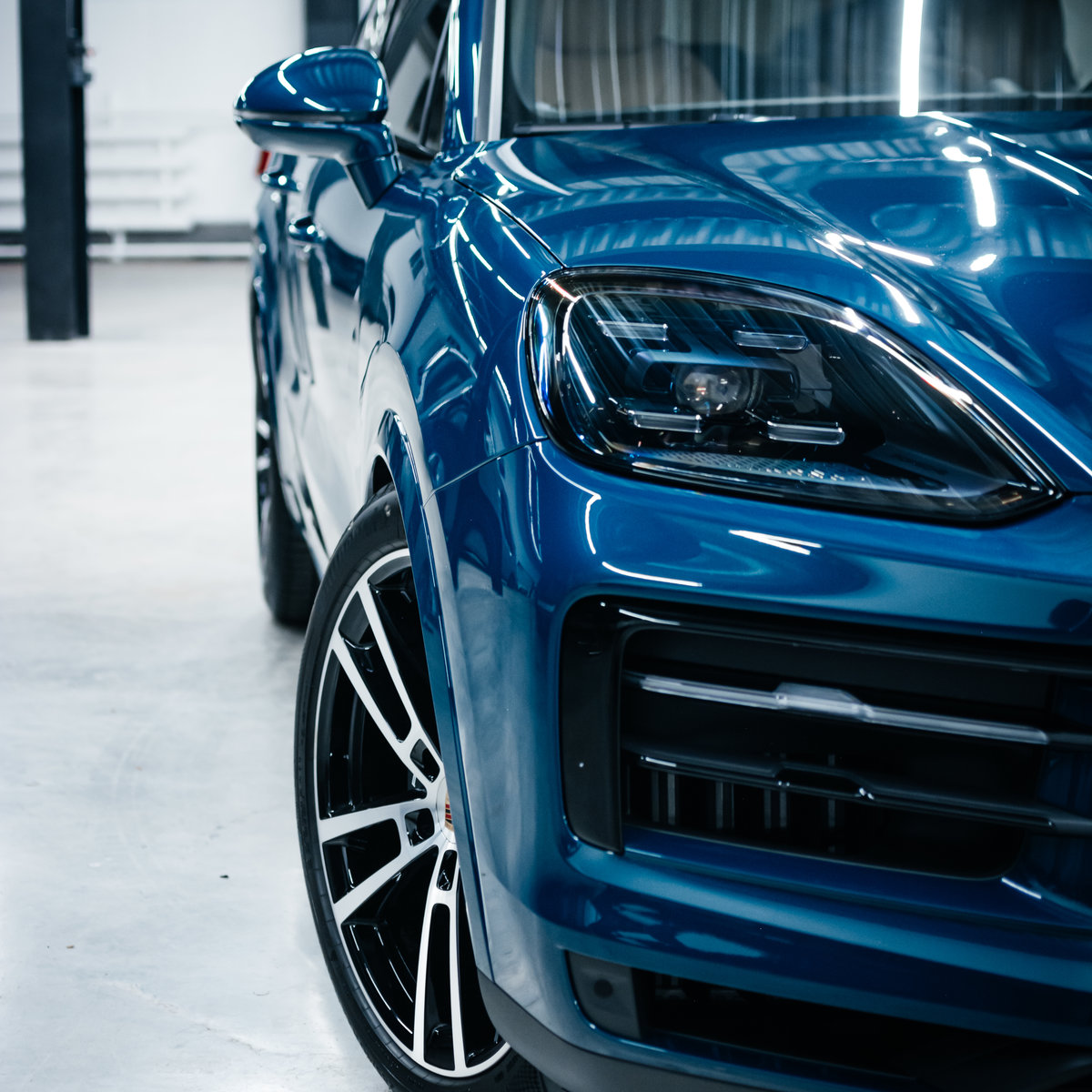 Миниатюра Антигравийная оклейка Porsche Cayenne