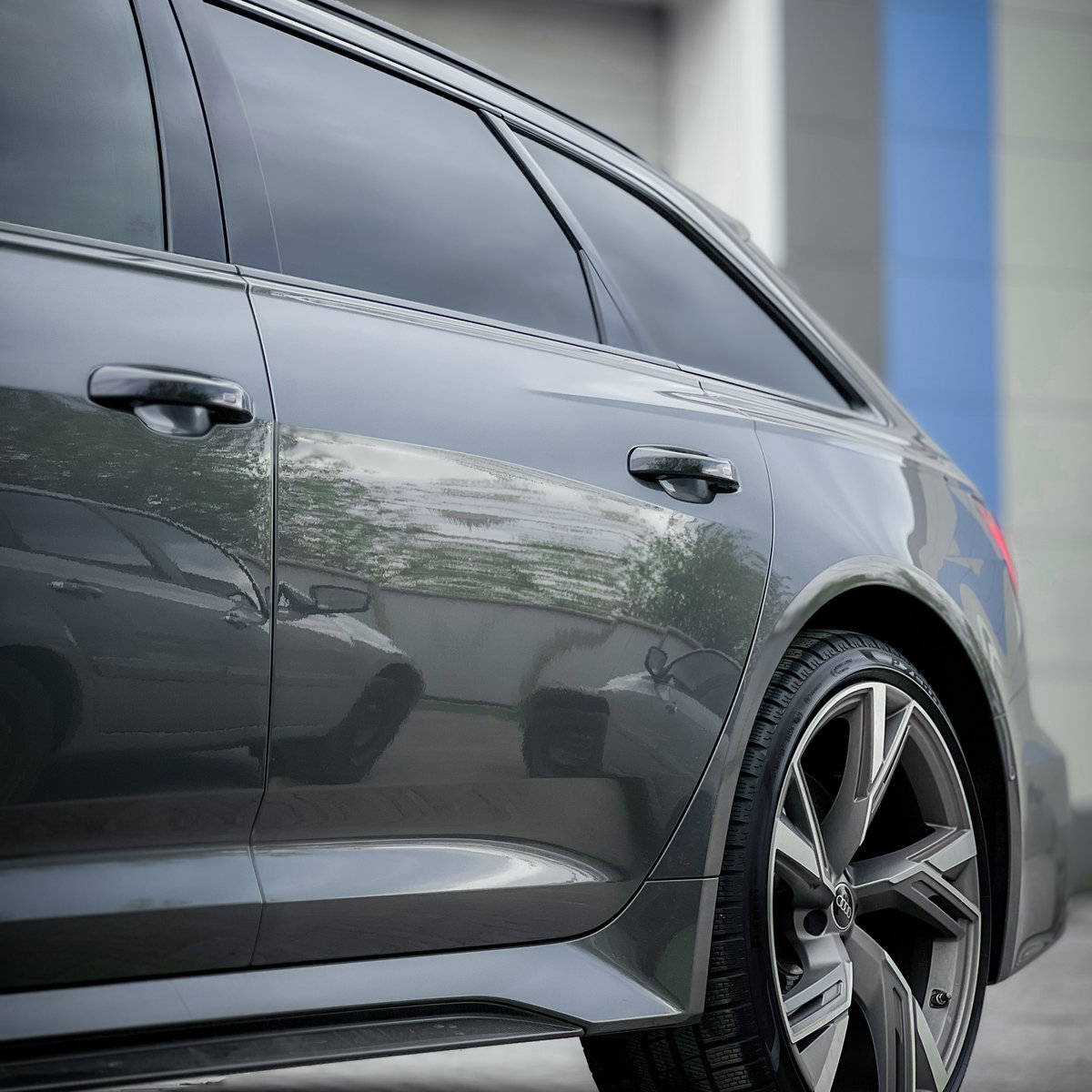 Миниатюра Тонирование стекол Audi A6 RS