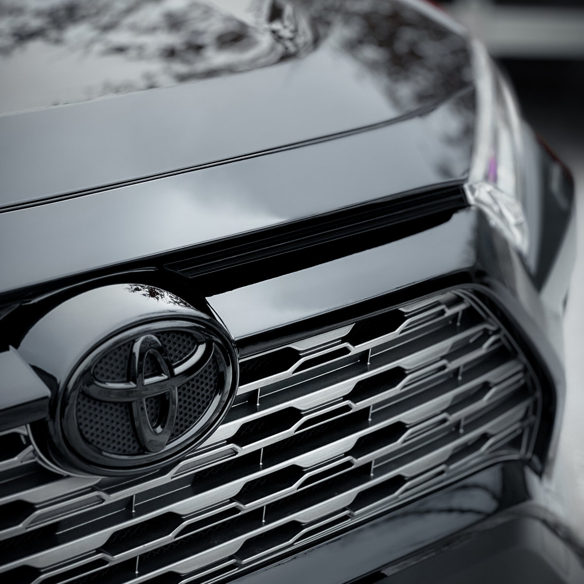Миниатюра Антигравийная оклейка Toyota Rav 4 полиуретановой пленкой